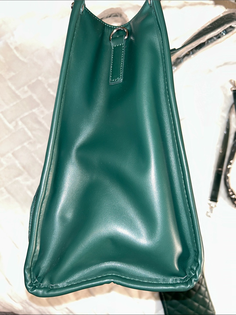Packuum Green 3 in 1 Work or Travel Tote Bag with Wristlet - Picture 11 of 14